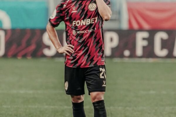 ROBERTO FERNÁNDEZ SEGUIRÁ JUGANDO EN RUSIA
